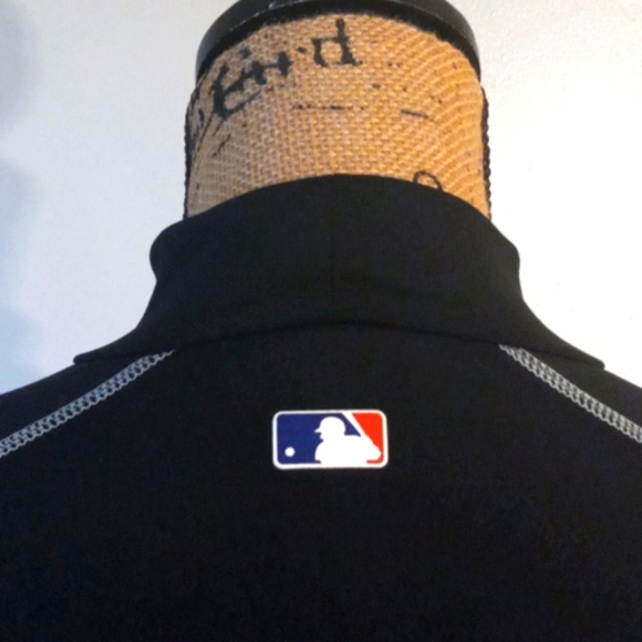 COPY - Nike Sports Top for Women - Picture 5 of 8